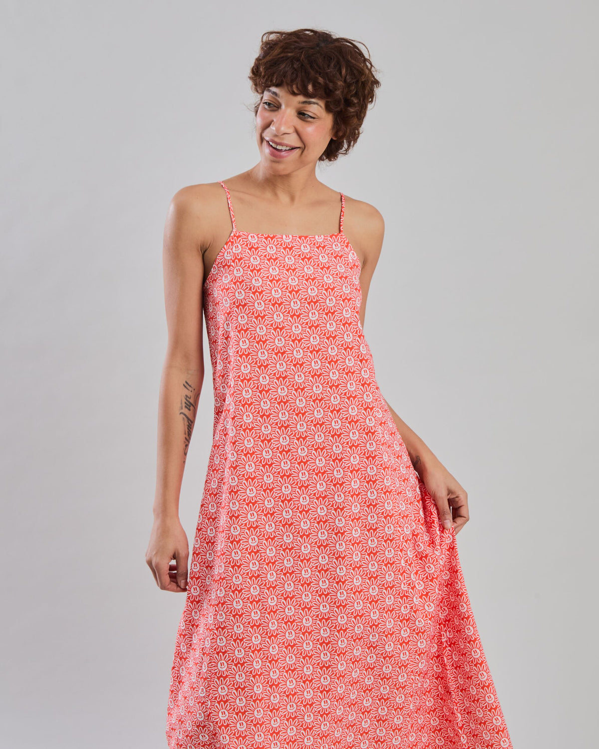 Asis Percales Daisy Strappy Straight Dress Red